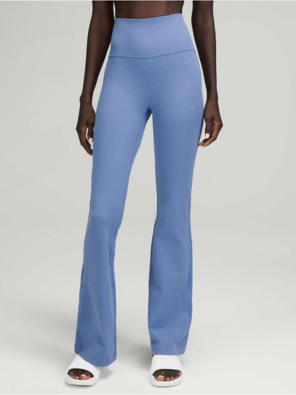 Lululemon Groove Super-High-Rise Flared Pant Nulu
Water Drop
